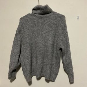 Gray Turtleneck Oversized XS CAN FIT UP TO LG warm cozy gray sweater